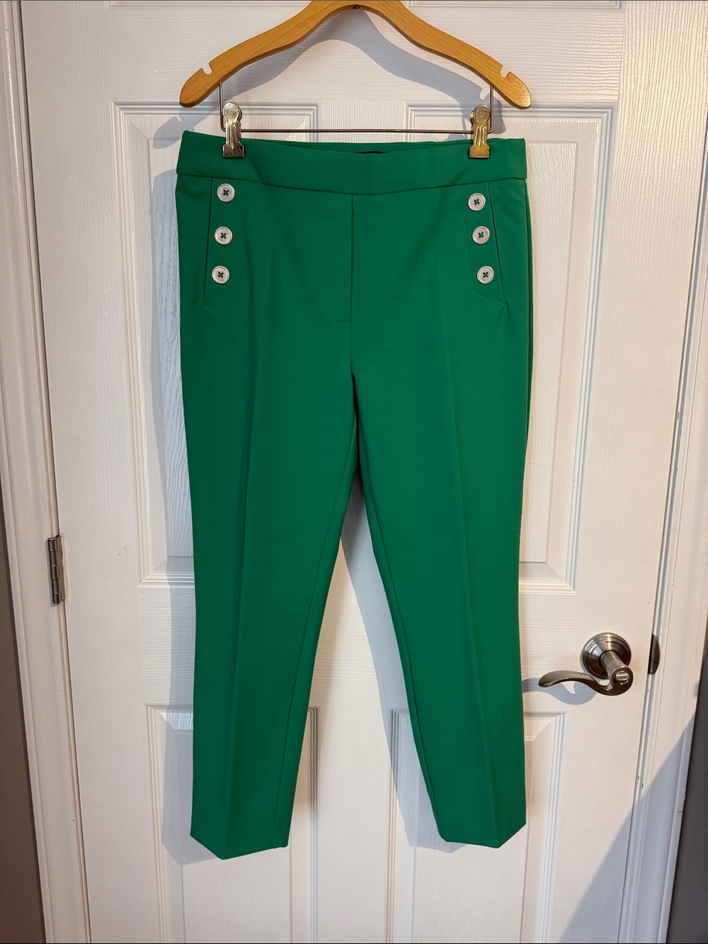 J&L Atelier Med. Green Button-Detail Straight Leg Ankle Pants
